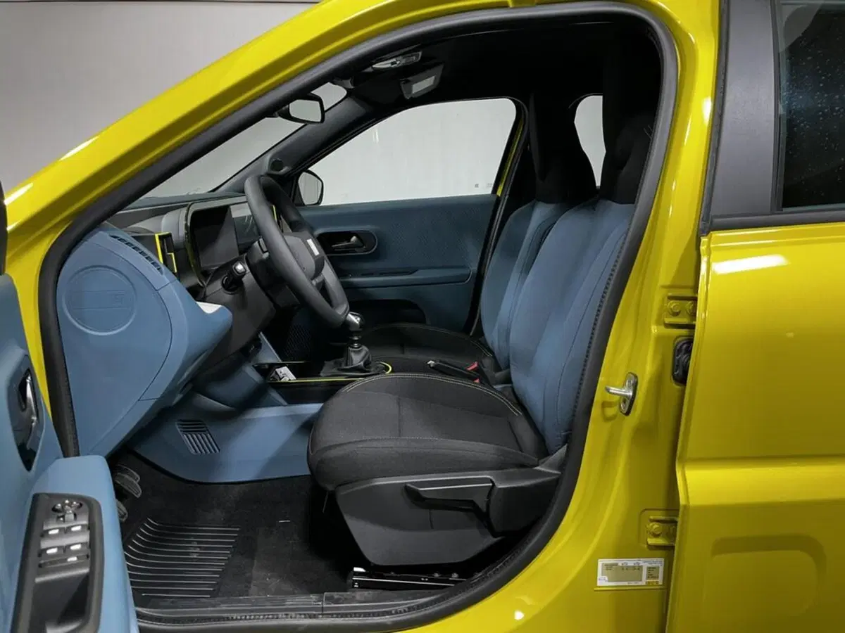 Fiat Grande Panda nuova a Sondrio (10)