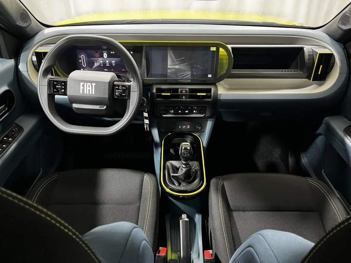Fiat Grande Panda nuova a Sondrio (12)