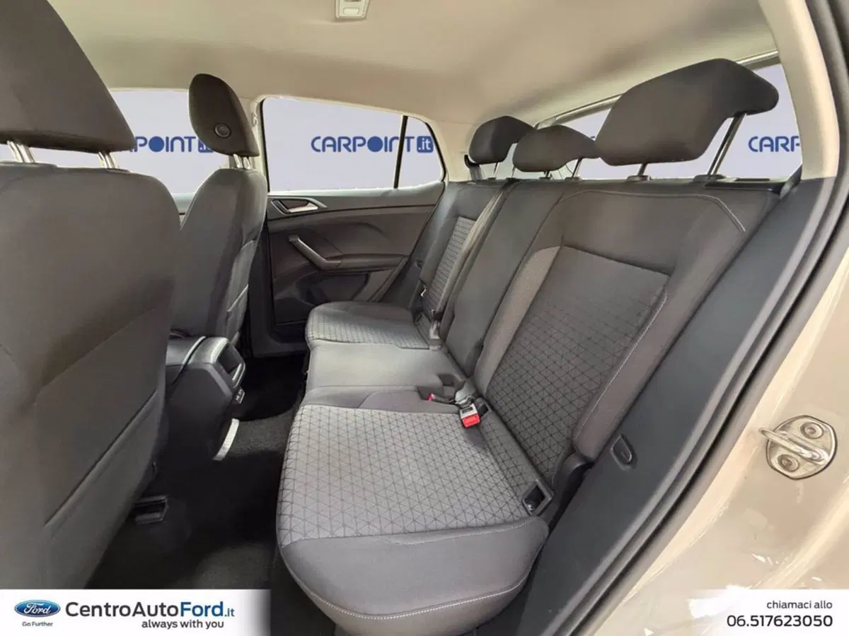 Volkswagen T-Cross usata a Roma (13)