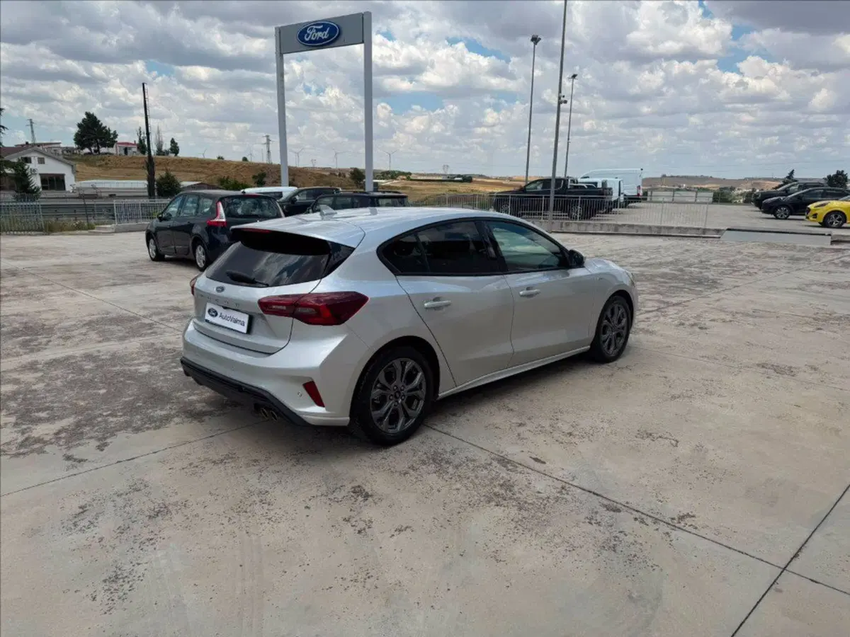 Ford Focus usata a Matera (5)