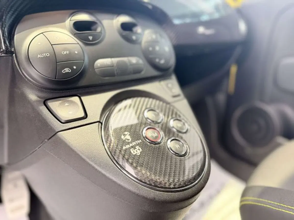 Abarth 695 usata a Torino (10)