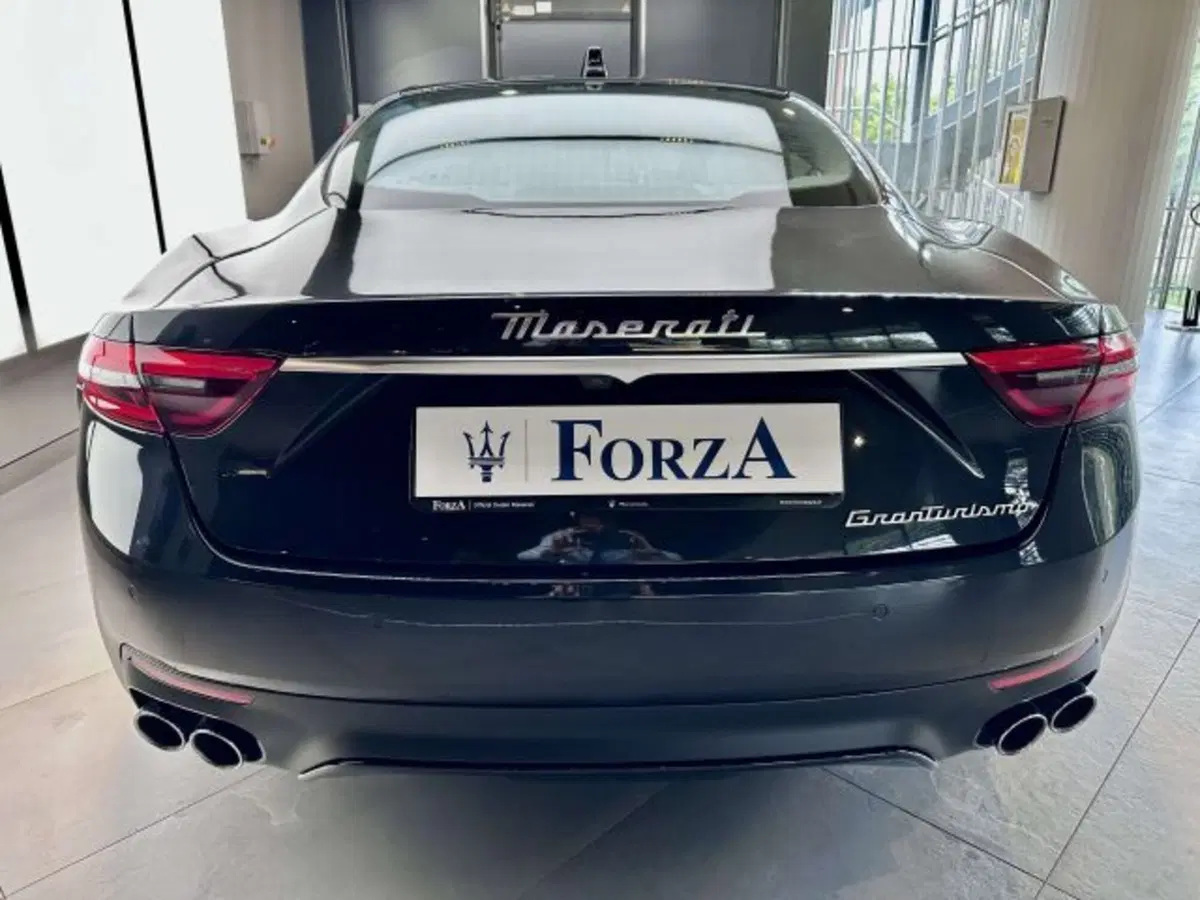 Maserati Granturismo nuova a Torino (7)