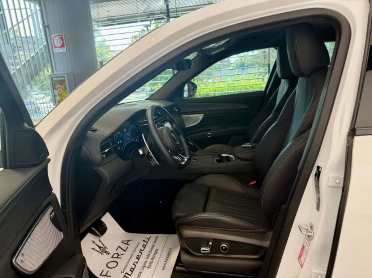 Maserati Grecale usata a Torino (10)