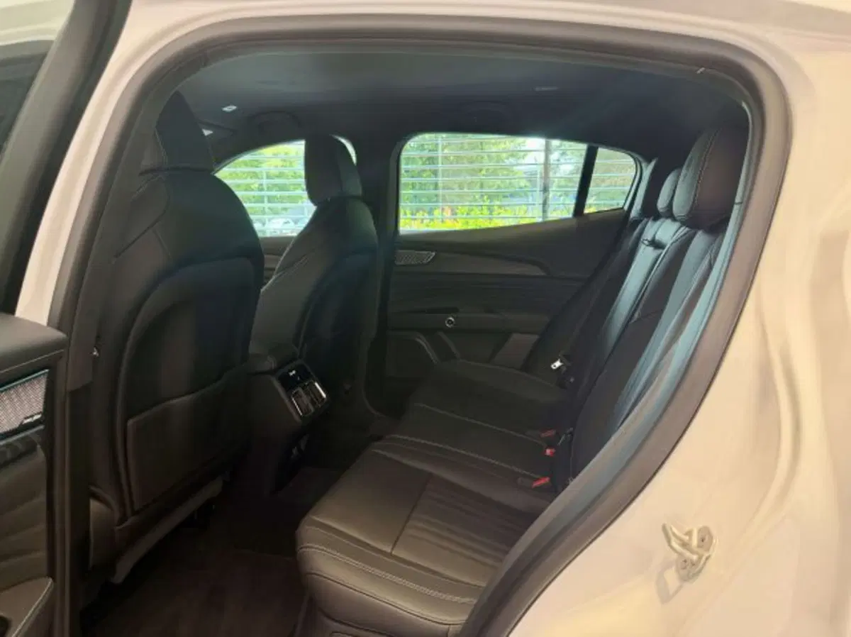 Maserati Grecale usata a Torino (11)