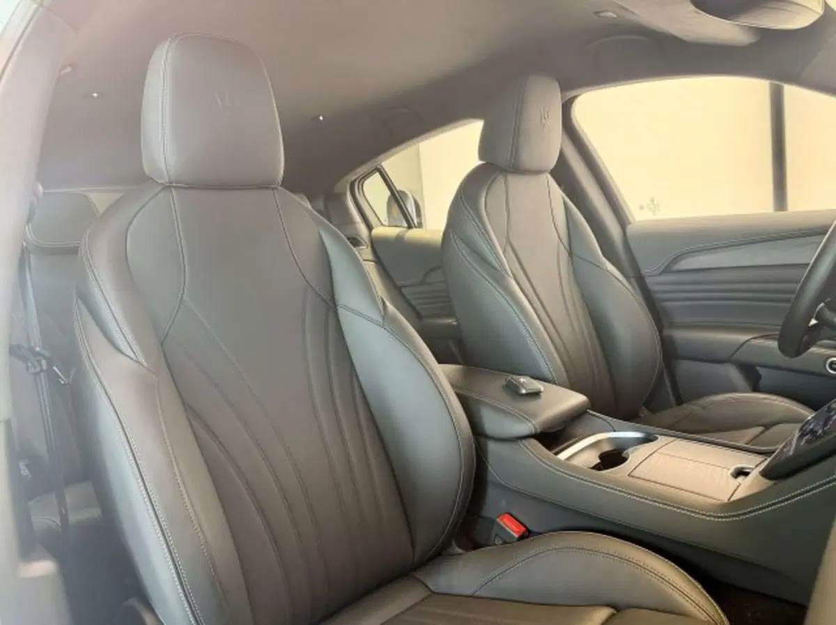 Maserati Grecale usata a Torino (12)