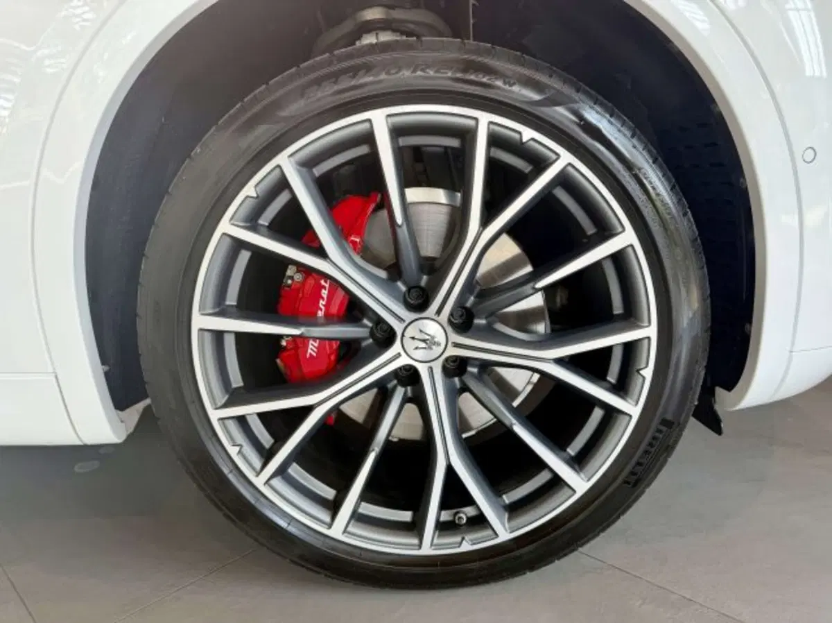 Maserati Grecale usata a Torino (4)