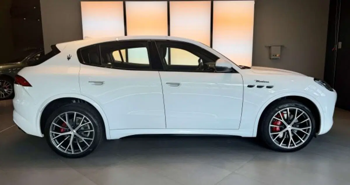 Maserati Grecale usata a Torino (5)