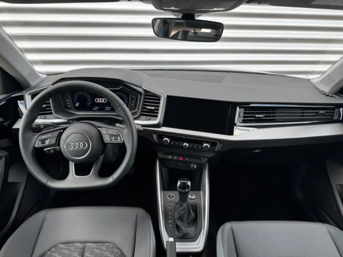 Audi A1 Sportback nuova a Treviso (4)