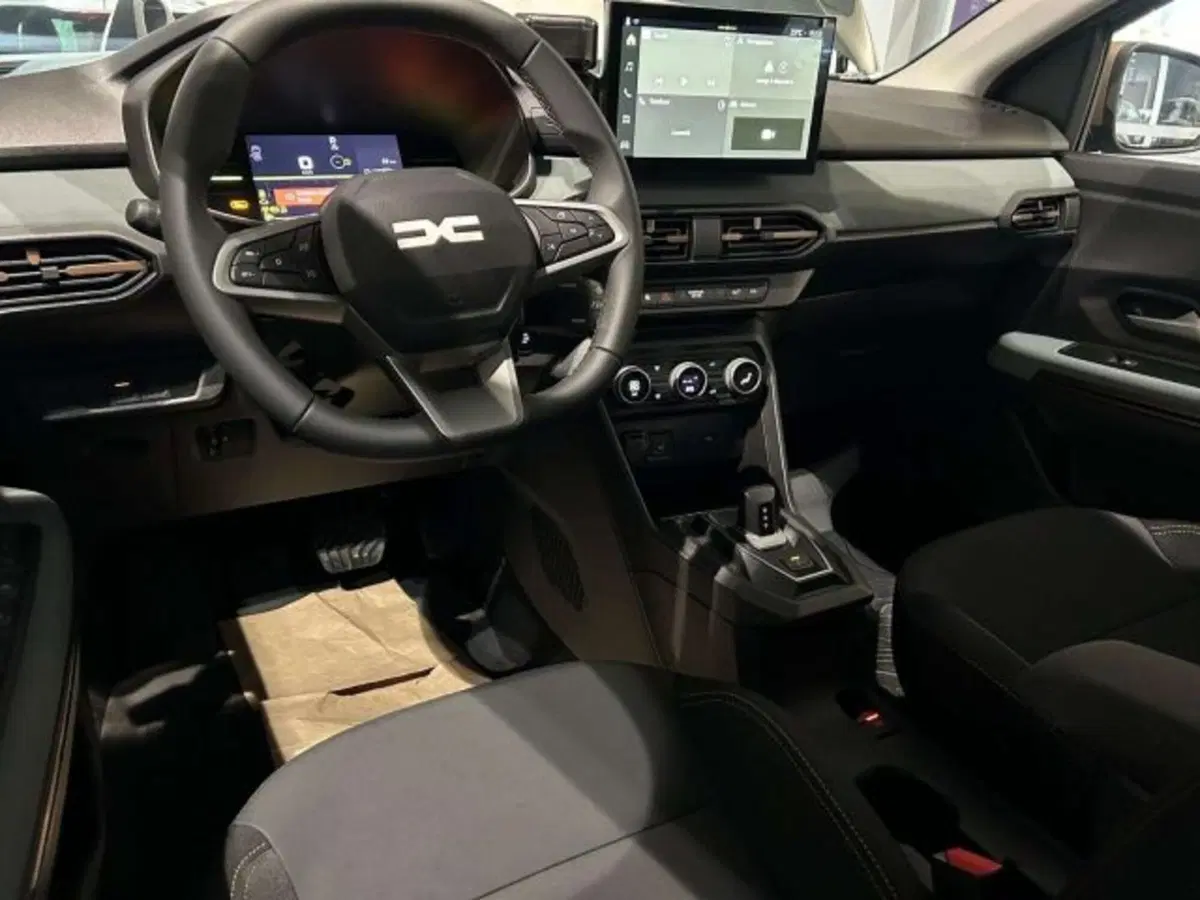 Dacia Sandero Stepway nuova a Firenze (14)