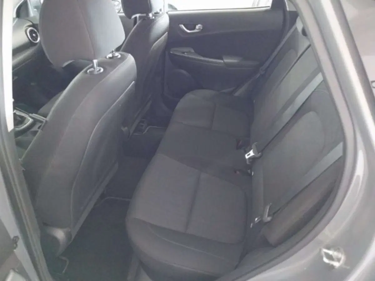 Hyundai Kona usata a Firenze (8)