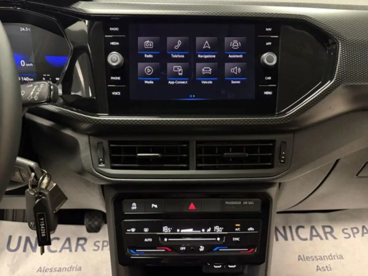 Volkswagen T-Cross usata a Cuneo (12)