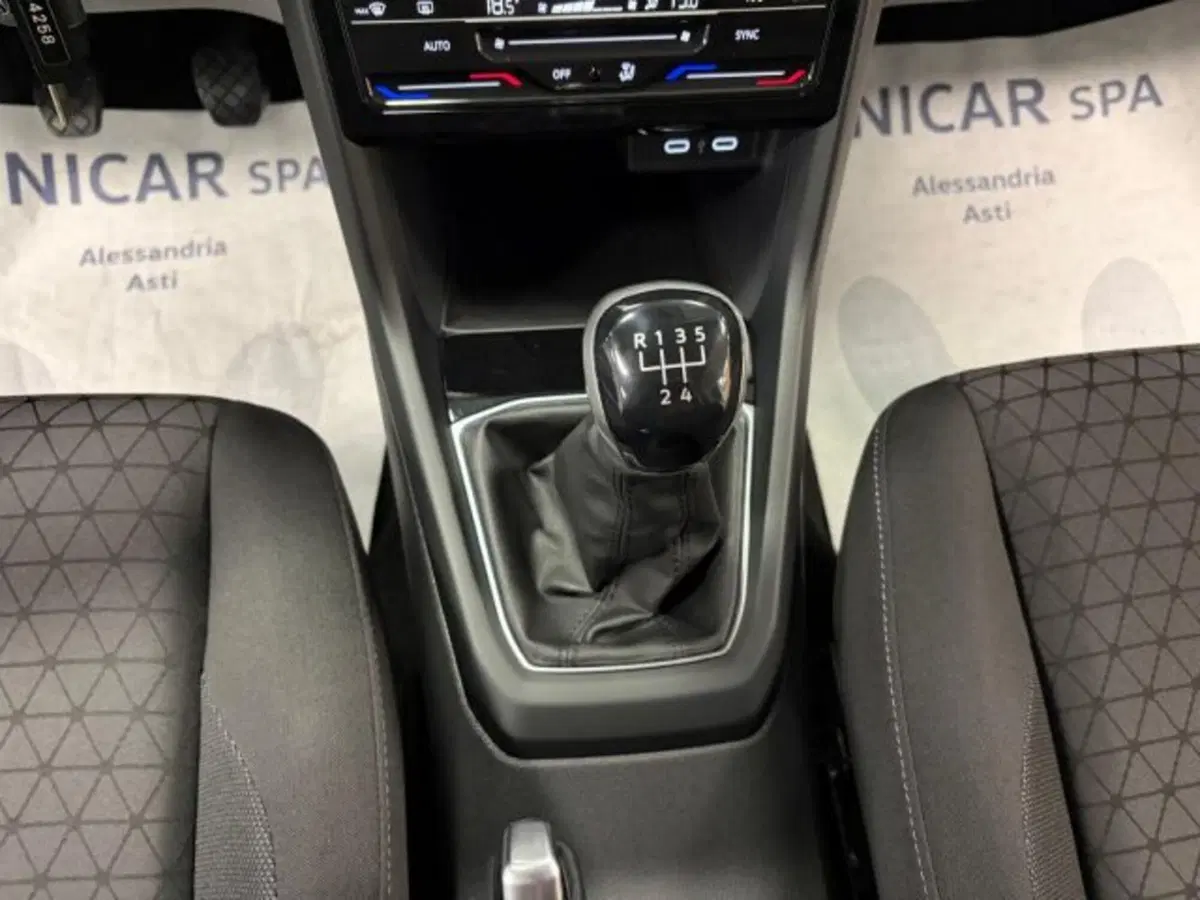 Volkswagen T-Cross usata a Cuneo (13)