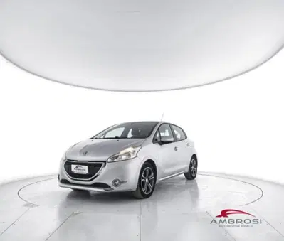 Peugeot 208 HDi 68 CV 5 porte Active del 2014 usata a Corciano