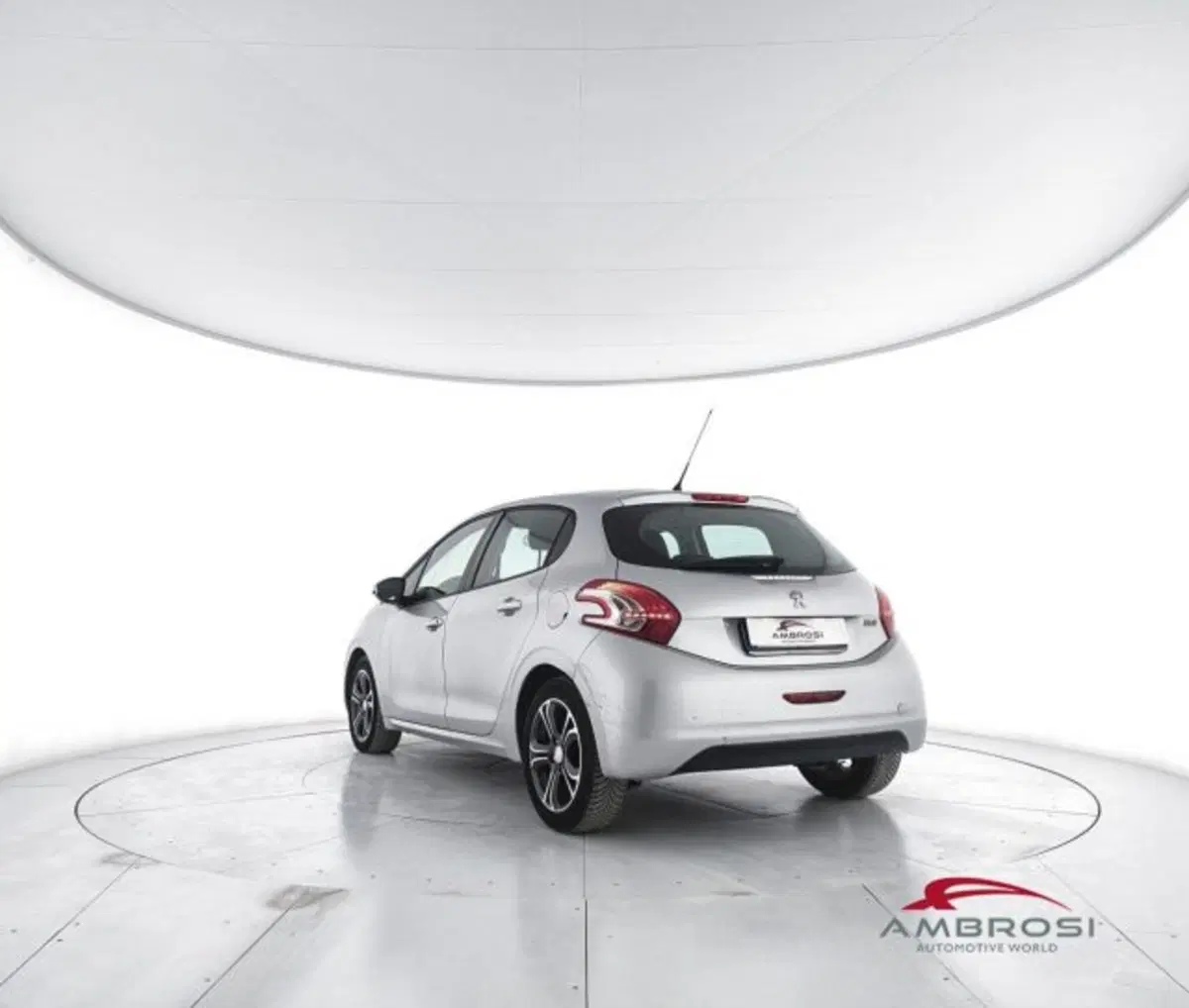 Peugeot 208 usata a Perugia (4)
