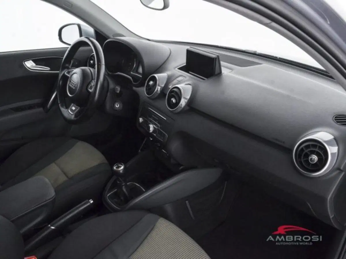 Audi A1 Sportback usata a Perugia (12)