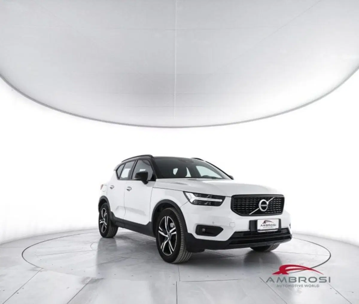 Volvo XC40 usata a Perugia (2)