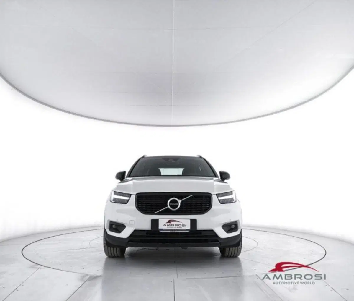 Volvo XC40 usata a Perugia (5)