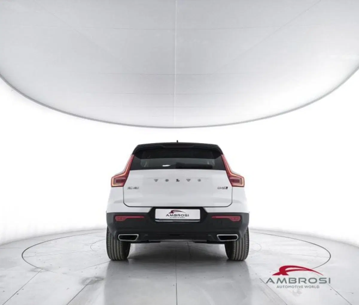 Volvo XC40 usata a Perugia (6)