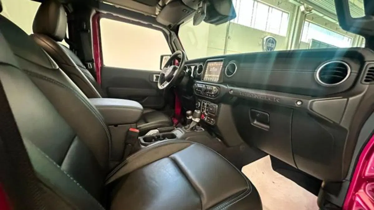 Jeep Wrangler Unlimited usata a Reggio Emilia (12)