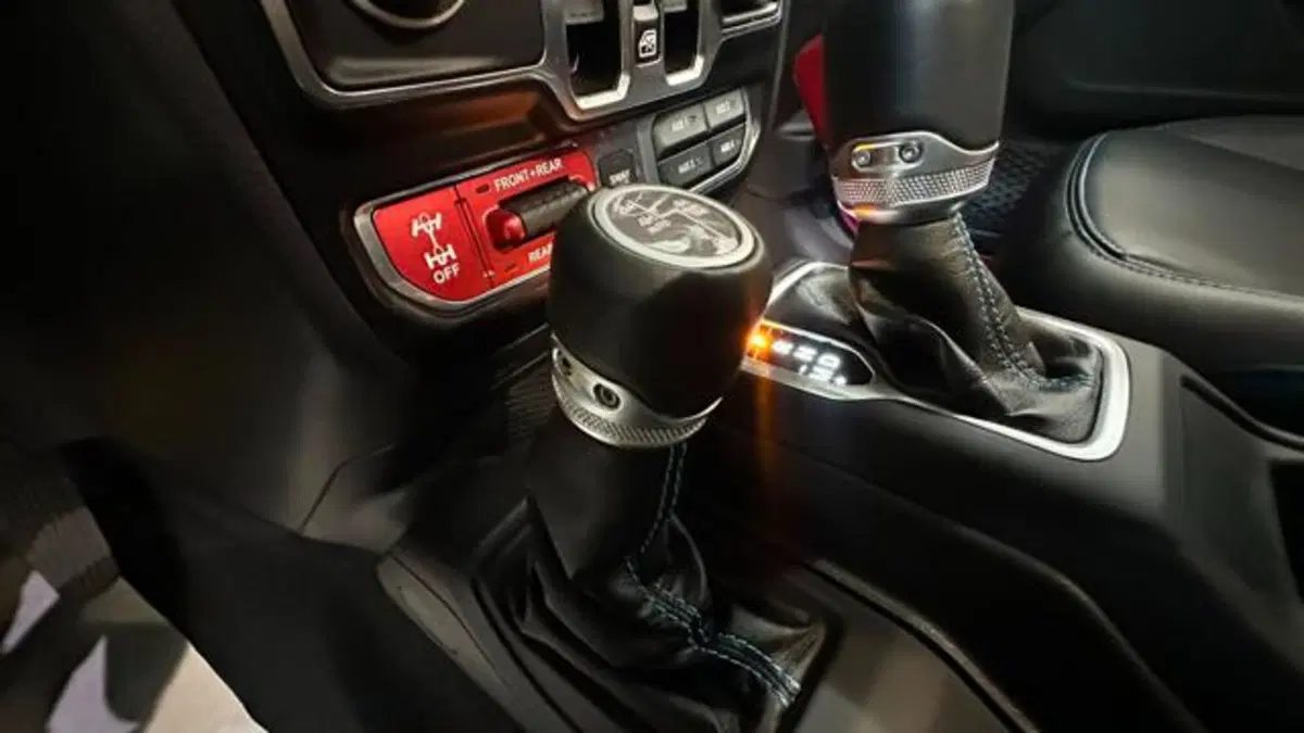 Jeep Wrangler Unlimited usata a Reggio Emilia (18)