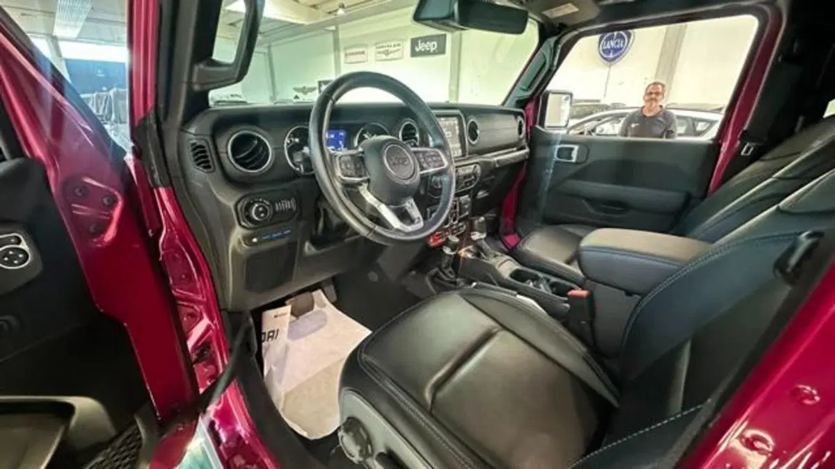 Jeep Wrangler Unlimited usata a Reggio Emilia (8)