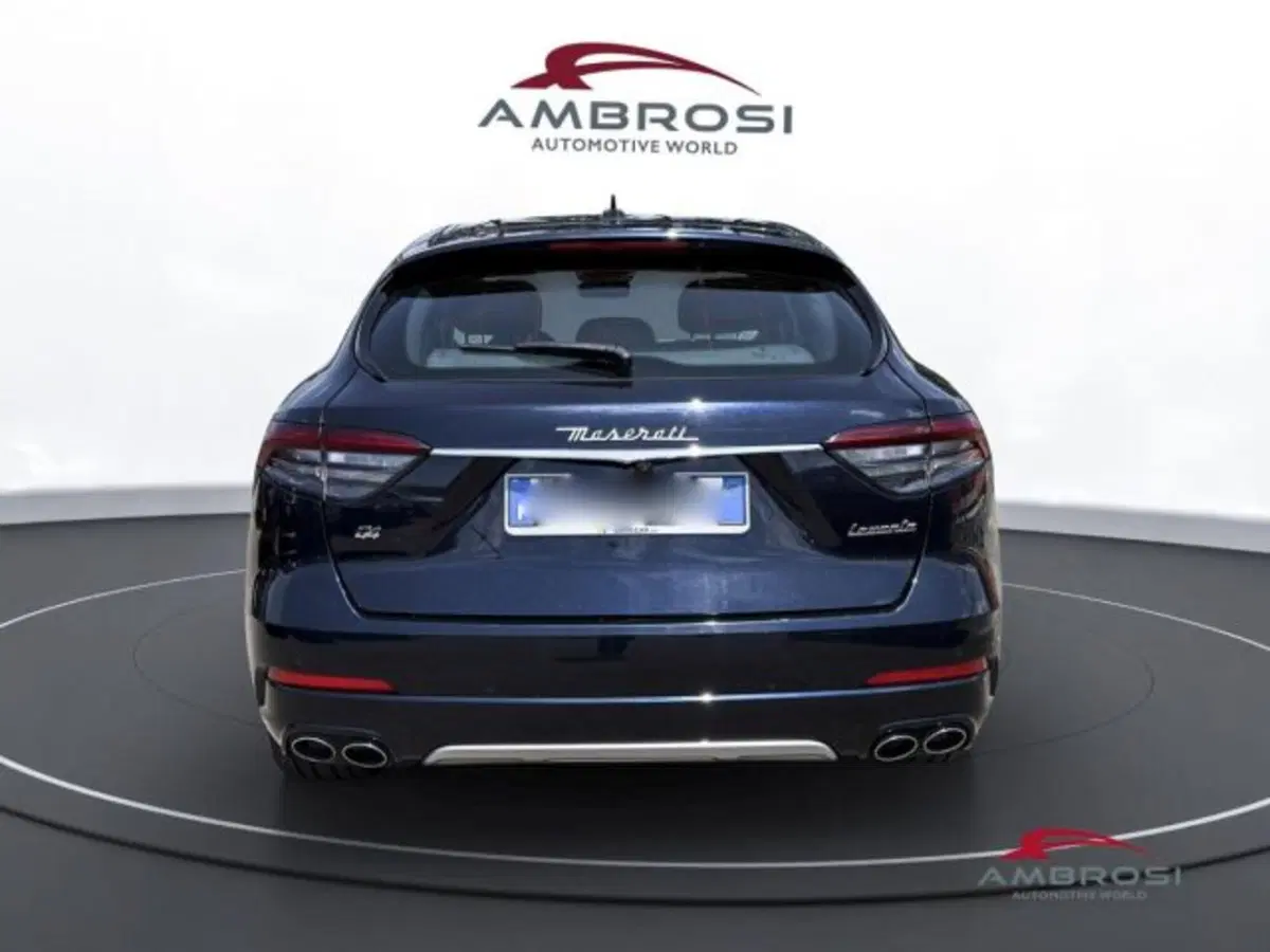 Maserati Levante usata a Perugia (8)