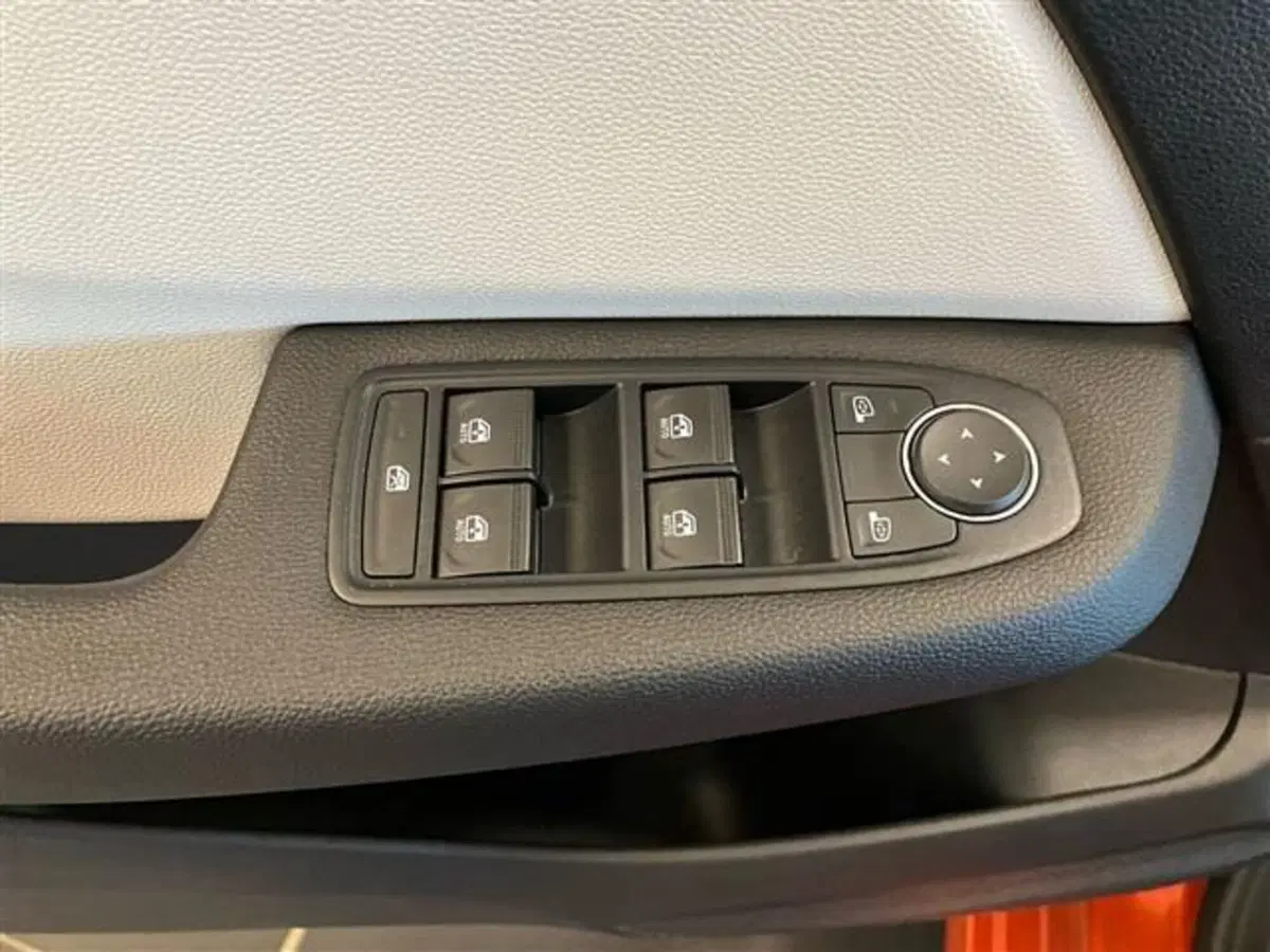 Renault Clio usata a Como (17)