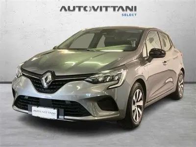 Renault Clio Full Hybrid E-Tech 145 CV 5 porte Equilibre del 2023 usata a Como