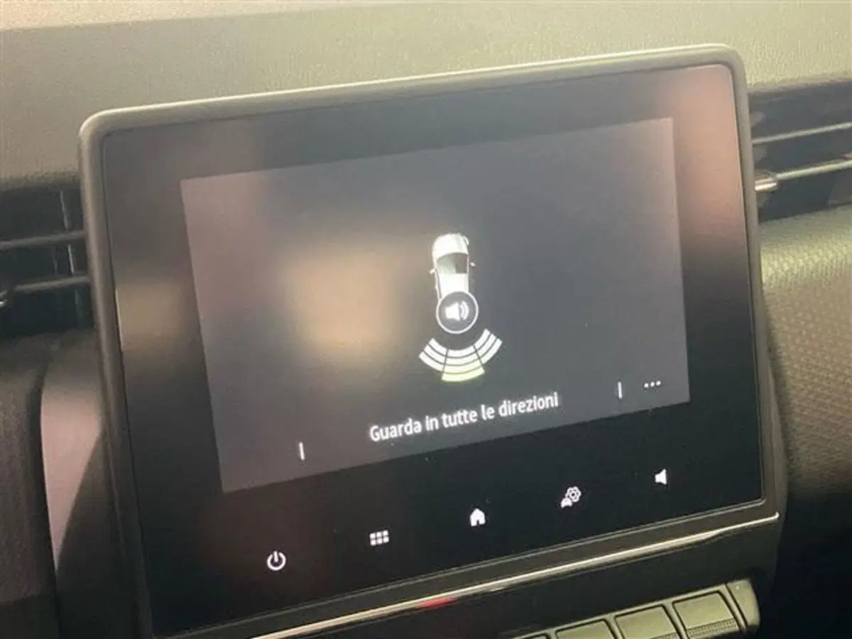 Renault Clio usata a Como (13)
