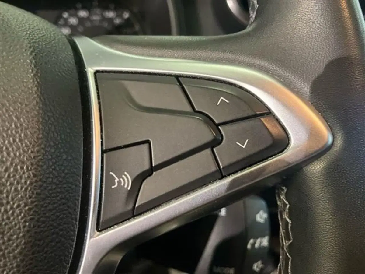 Dacia Duster usata a Como (18)