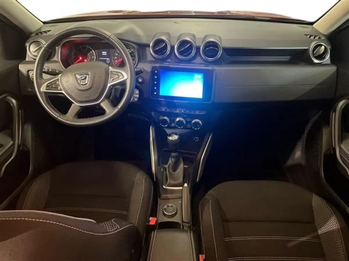 Dacia Duster usata a Como (9)