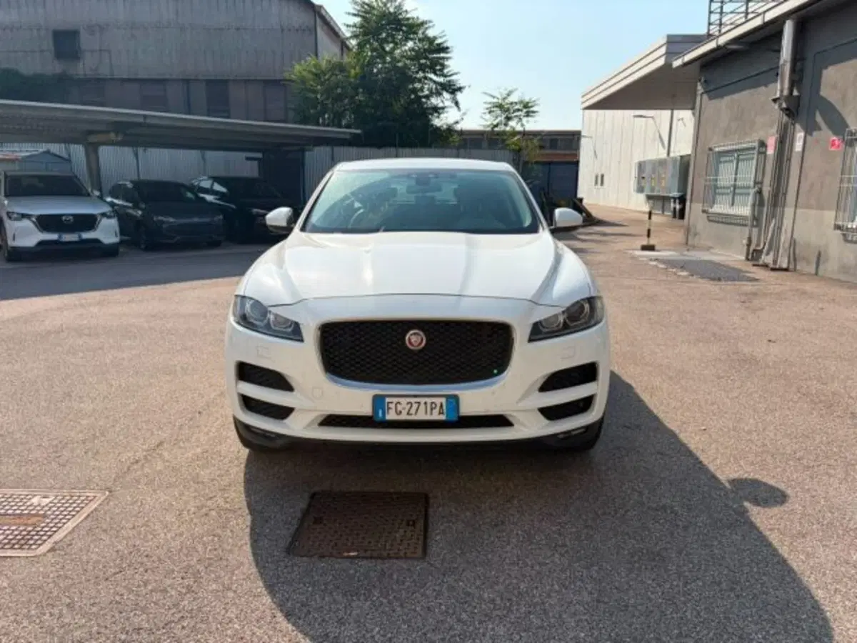 Jaguar F-Pace usata a Modena (2)