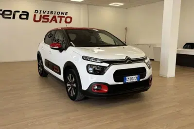 Citroen C3 PureTech 83 S&amp;S Shine del 2023 usata a Fondi