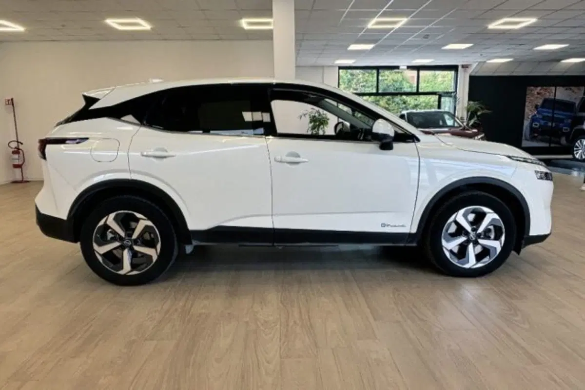 Nissan Qashqai usata a Latina (4)