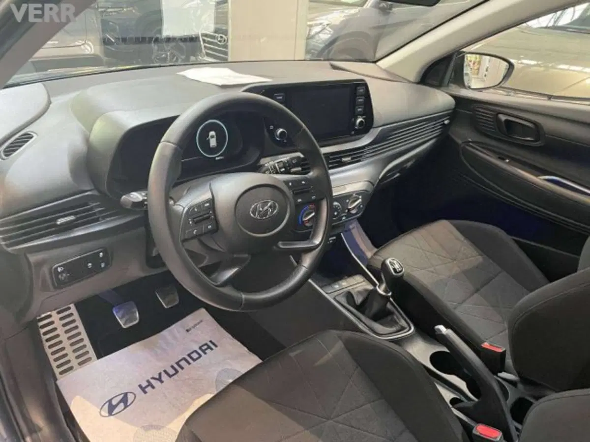 Hyundai Bayon usata a Milano (7)
