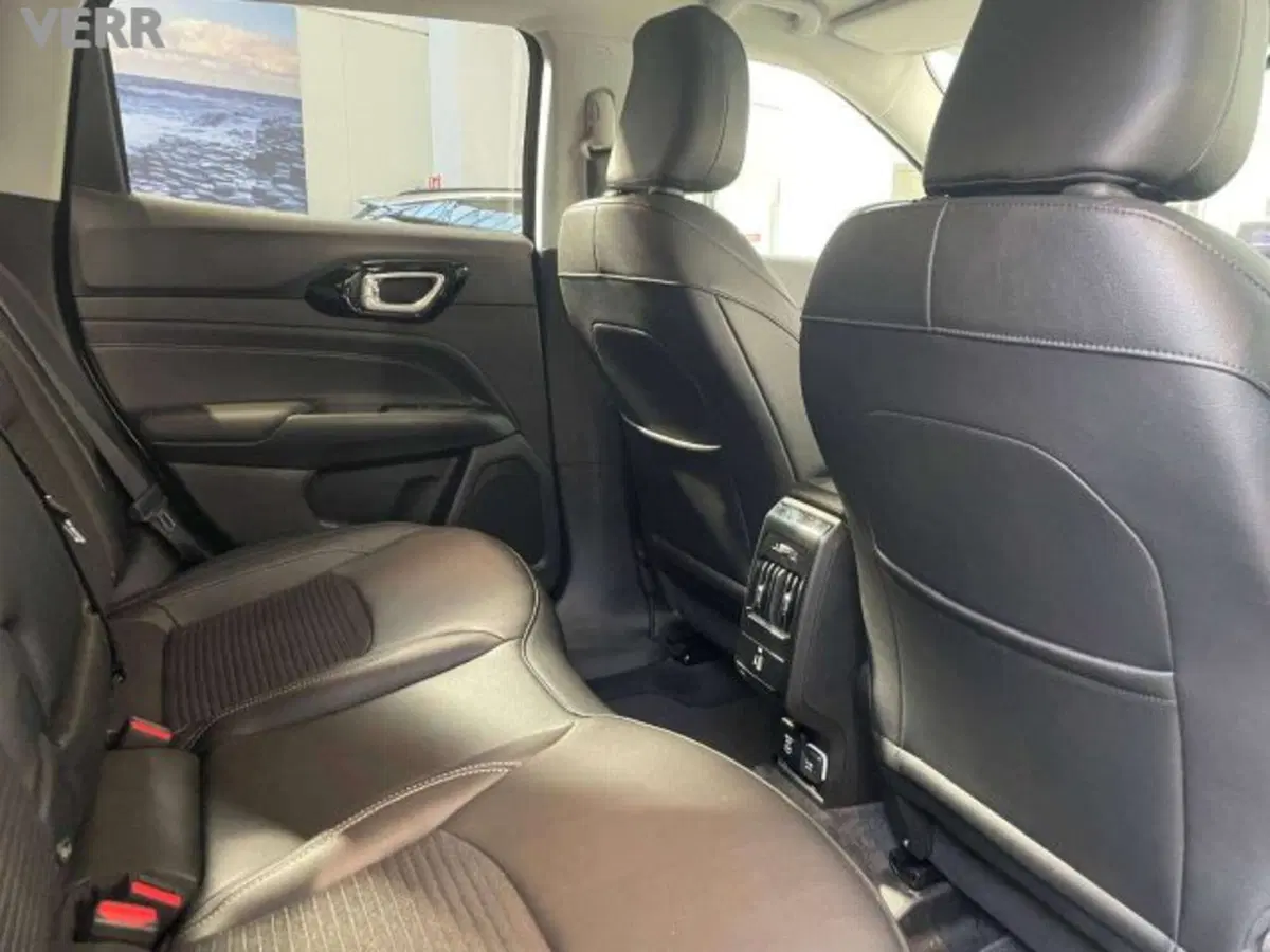 Jeep Compass usata a Milano (13)