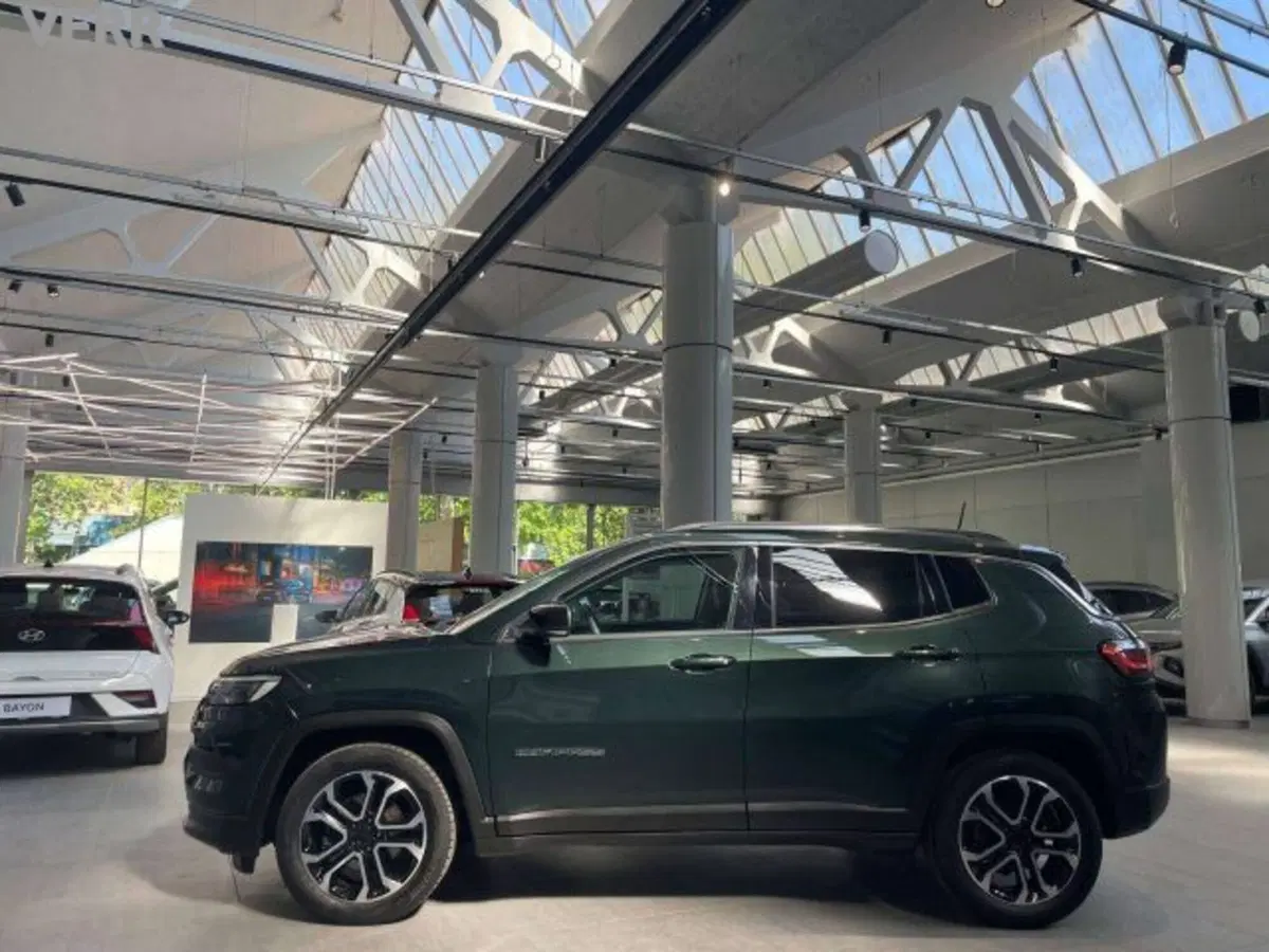 Jeep Compass usata a Milano (7)