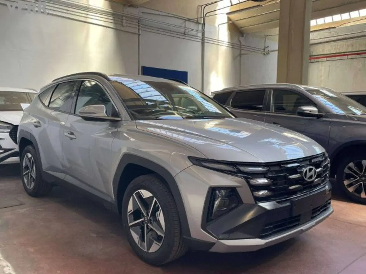 Hyundai Tucson nuova a Milano (2)