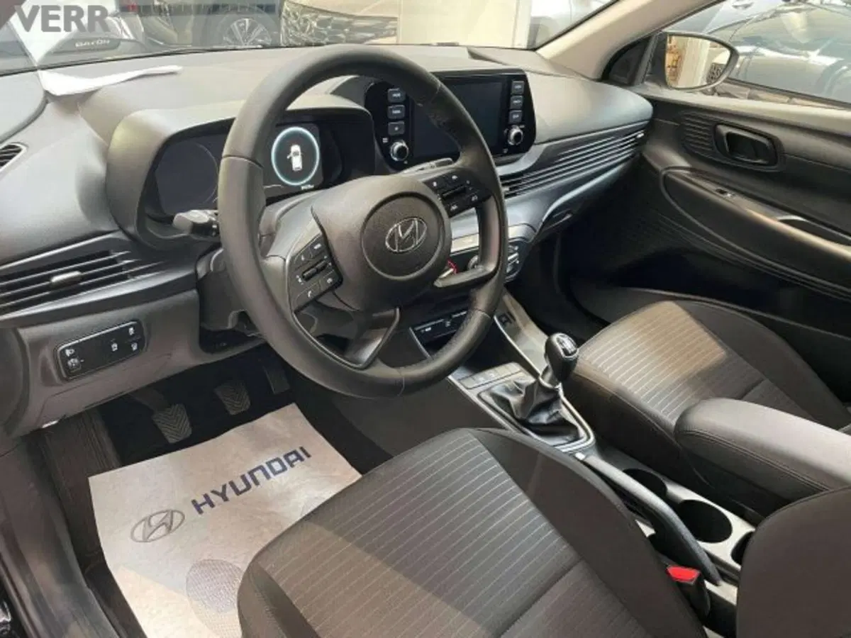 Hyundai i20 usata a Milano (10)