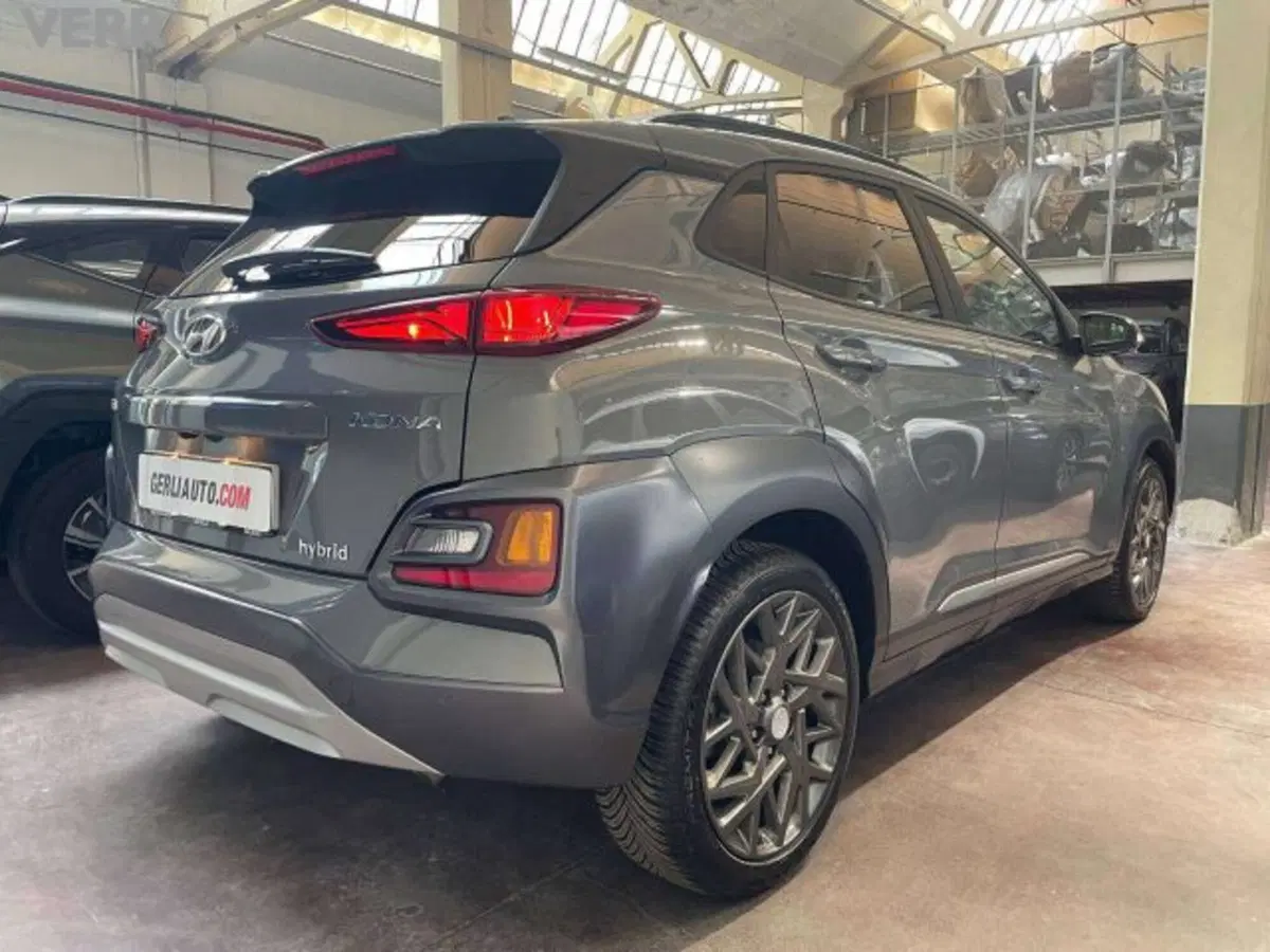 Hyundai Kona usata a Milano (4)