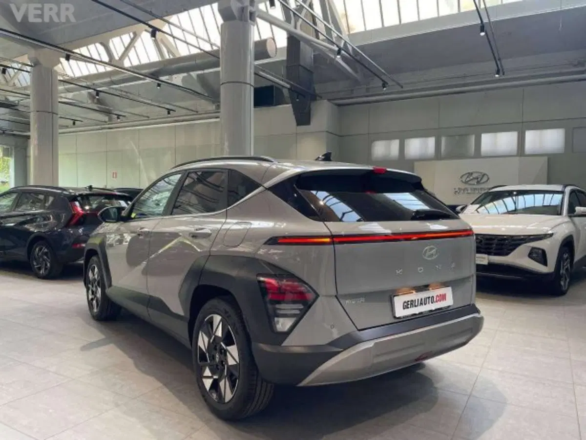 Hyundai Kona usata a Milano (4)