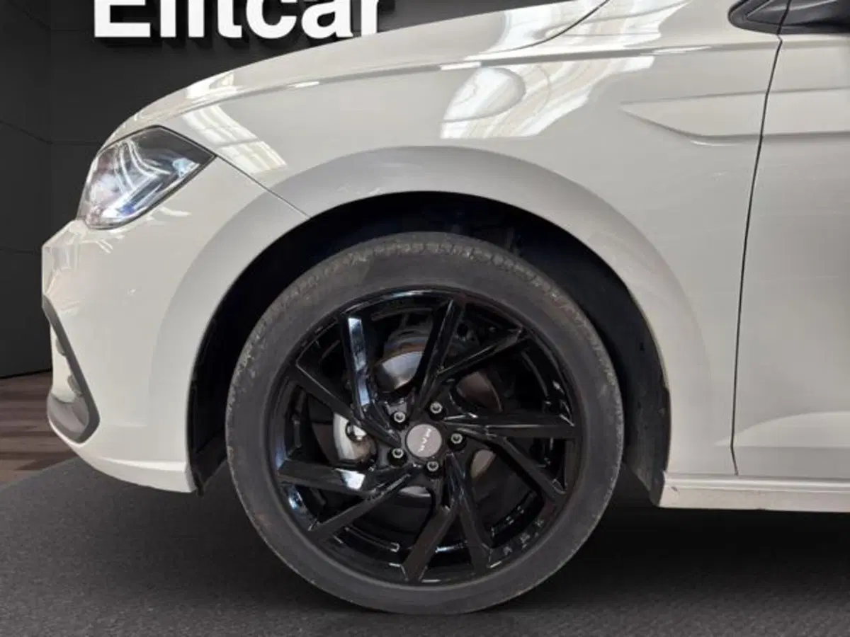 Volkswagen Polo usata a Milano (14)