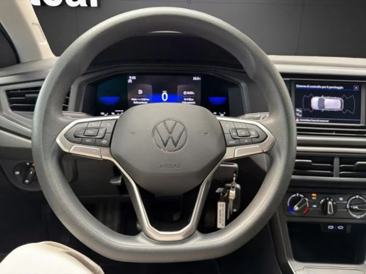 Volkswagen Polo usata a Milano (8)