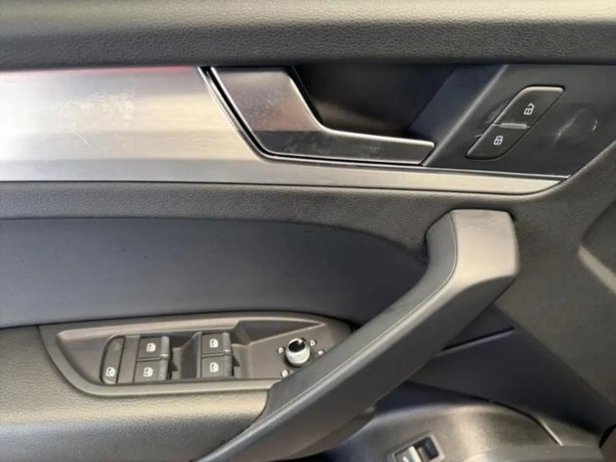 Audi Q5 Sportback usata a Milano (14)
