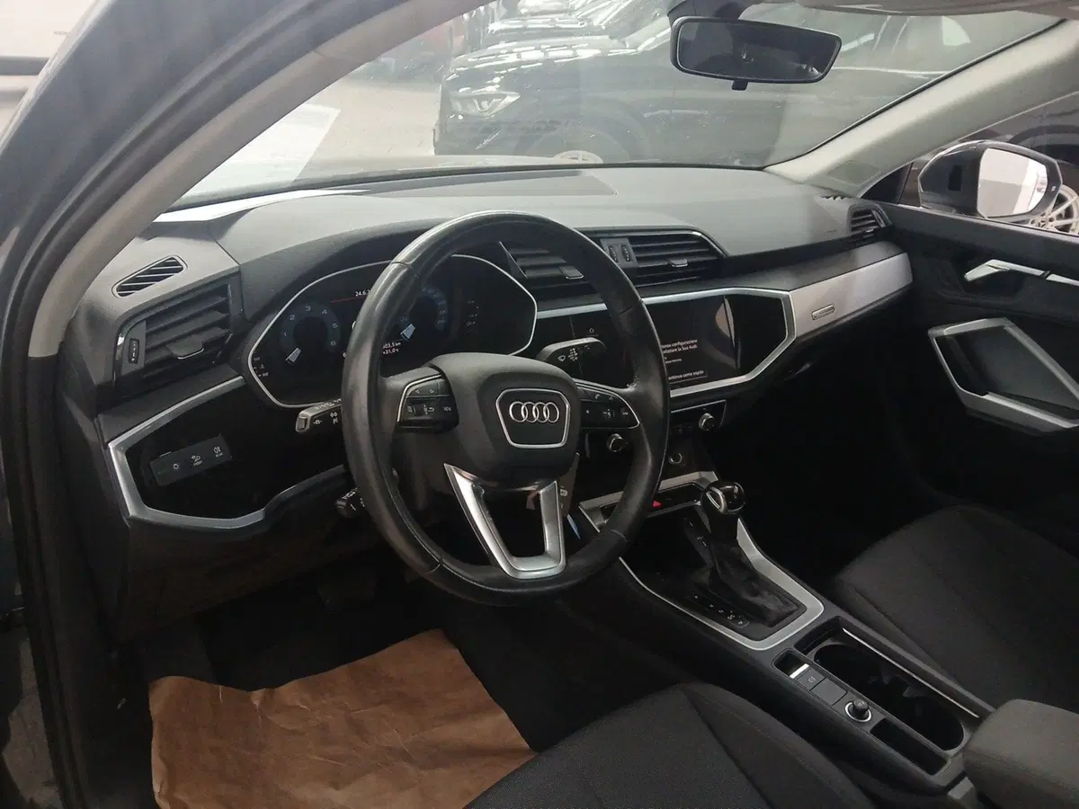 Audi Q3 usata a Lecce (15)