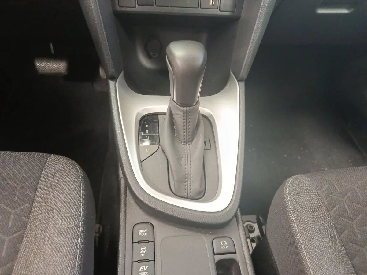 Toyota Yaris Cross usata a Monza e Brianza (11)