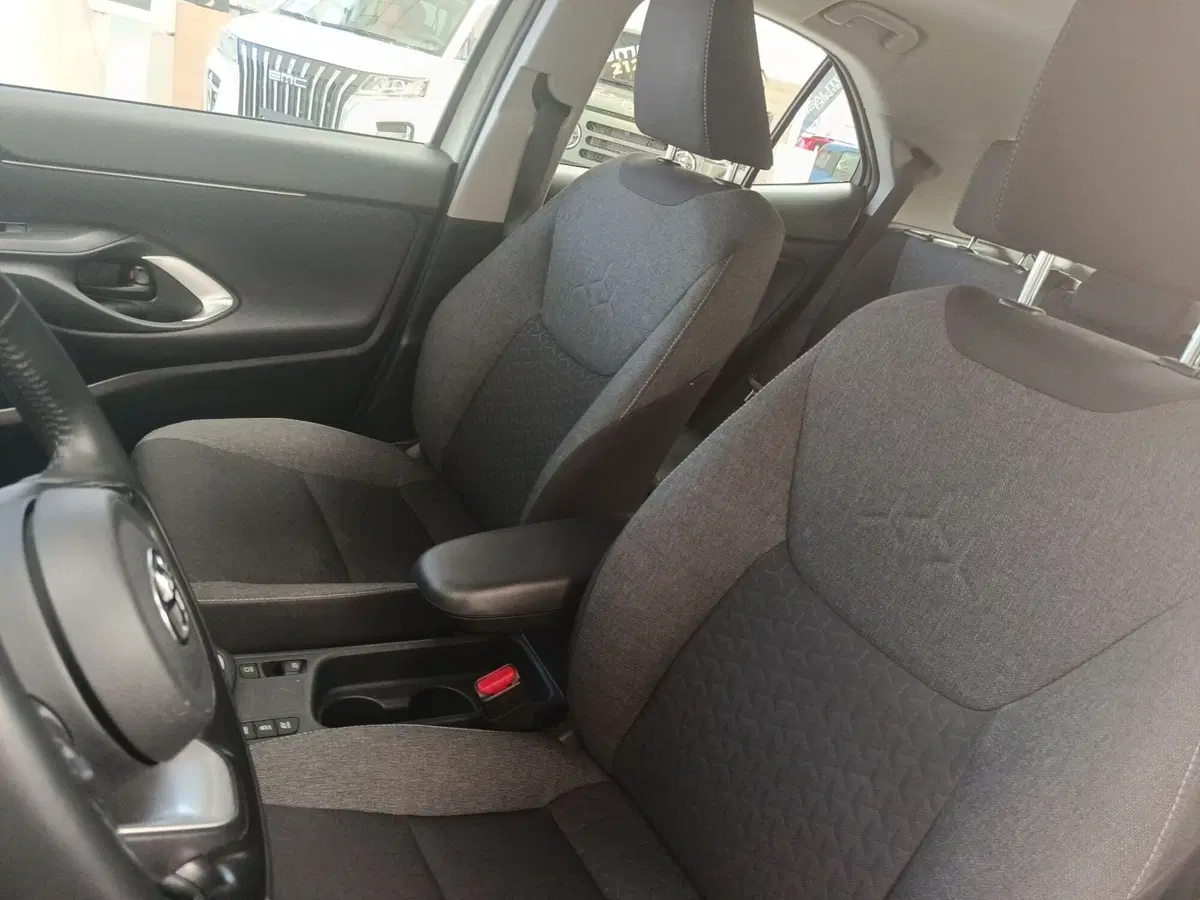 Toyota Yaris Cross usata a Monza e Brianza (17)