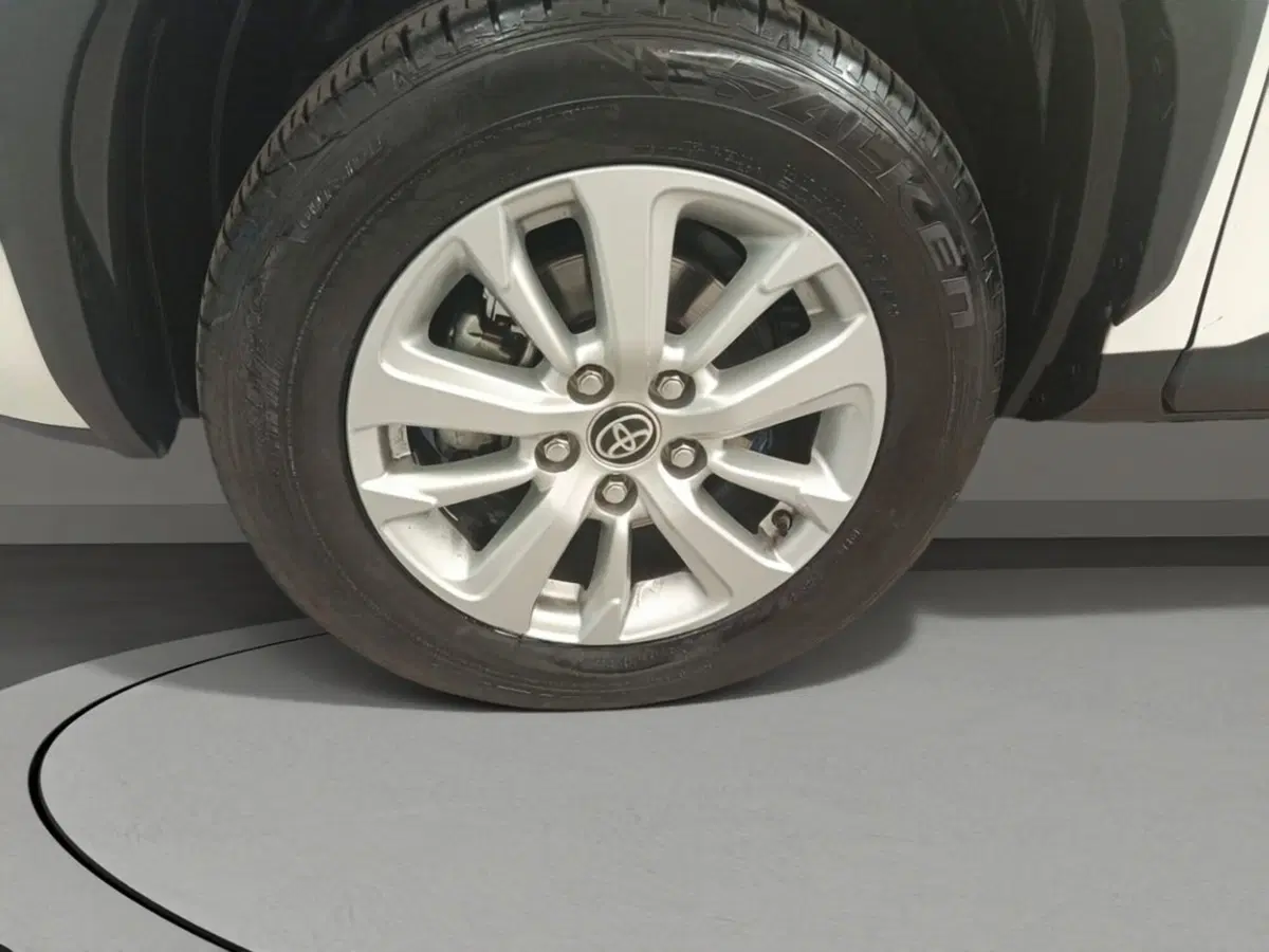Toyota Yaris Cross usata a Monza e Brianza (7)