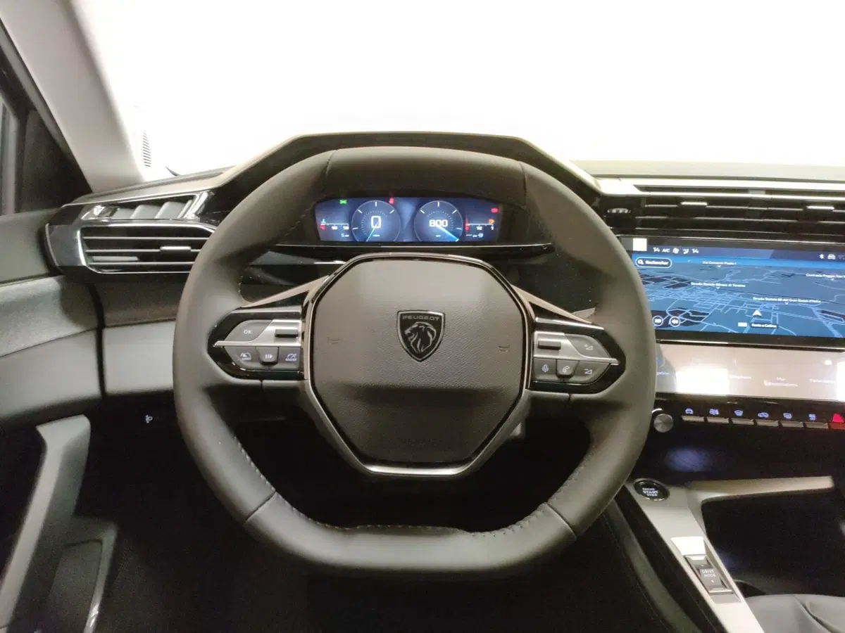 Peugeot 308 SW nuova a Ascoli Piceno (17)