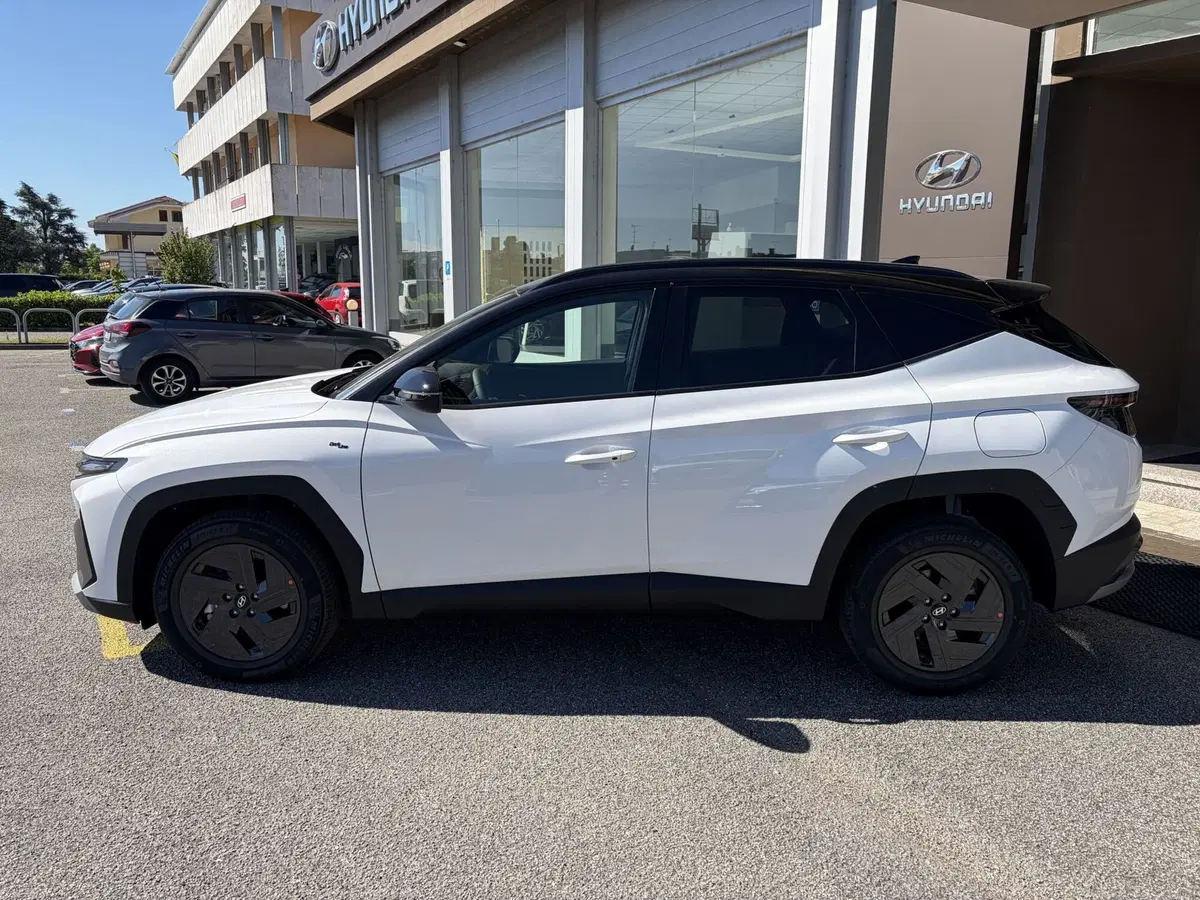 Hyundai Tucson nuova a Vercelli (6)